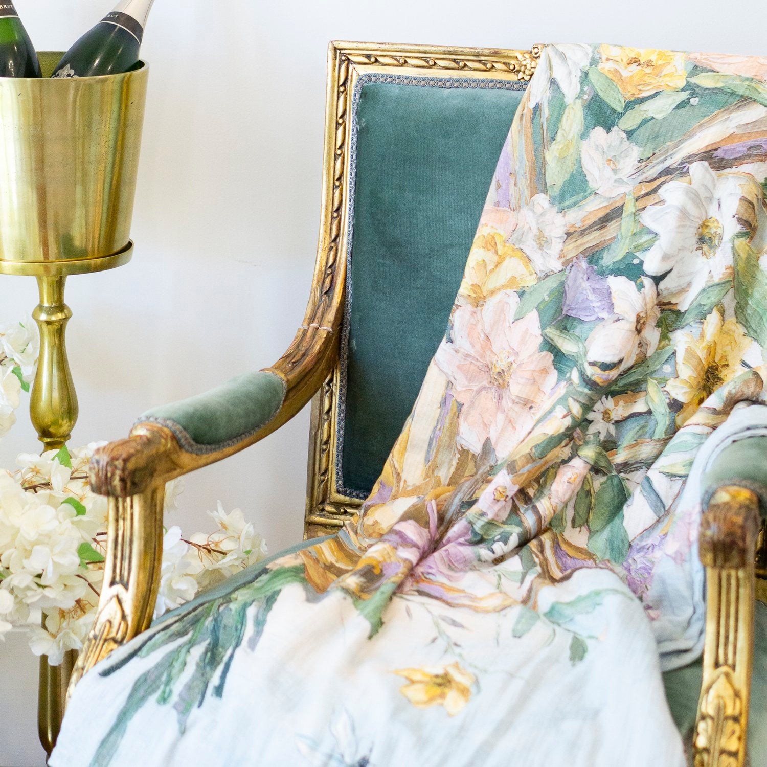 Muslin Blanket of Brass Bouquet