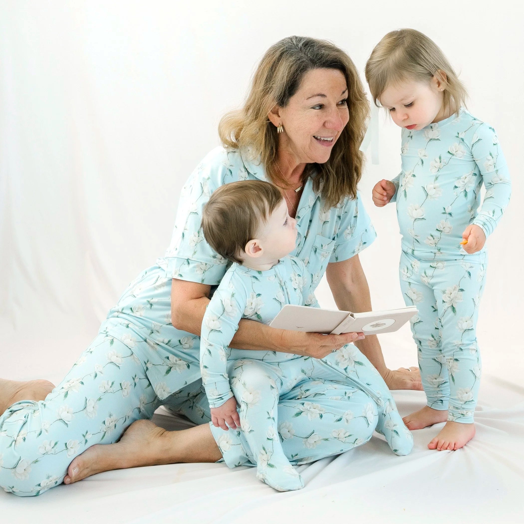 Women's Bamboo Stretch-Knit Short Sleeve & Pant Pajama Set - Magnolia Mornings