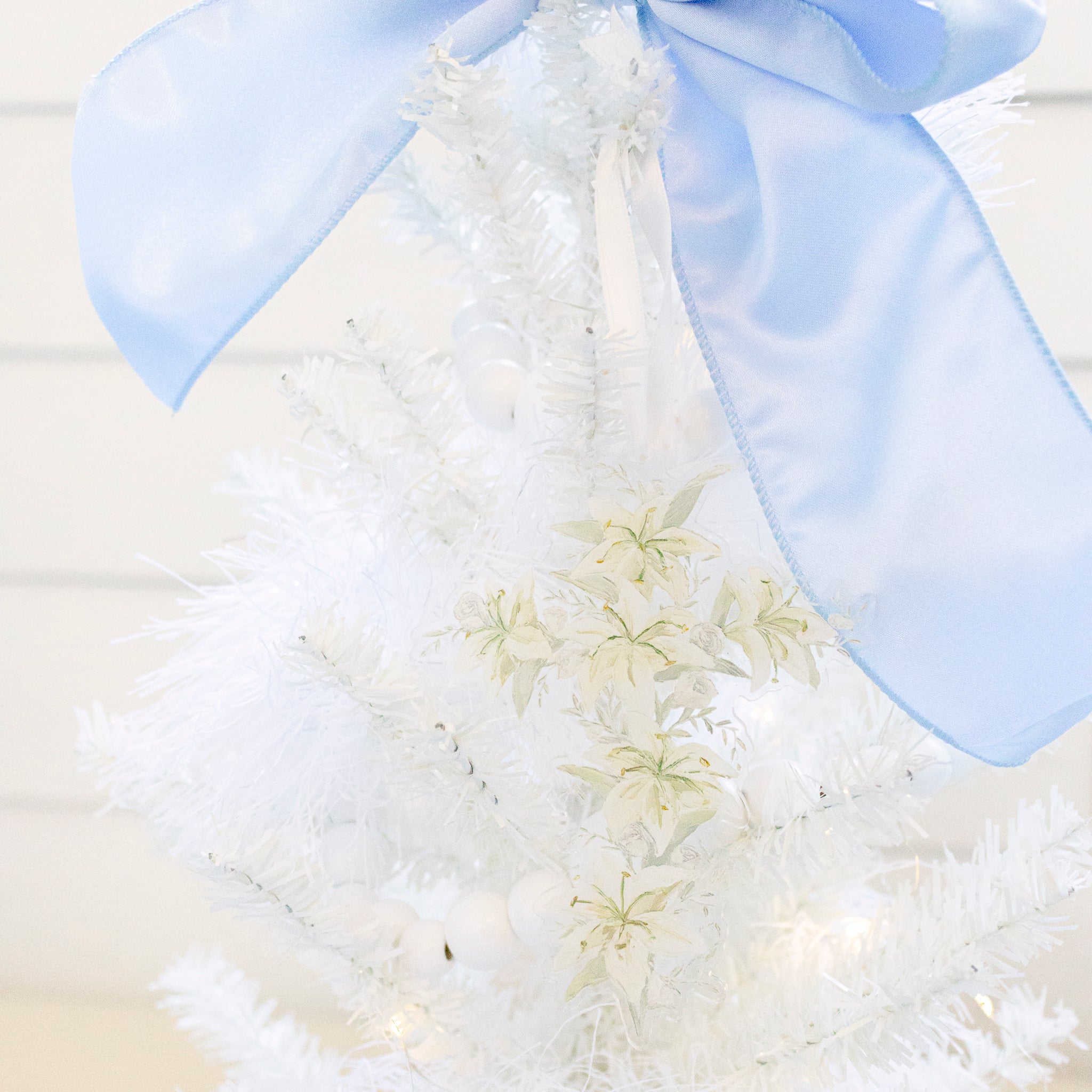 I Pray for You: Cross Ornament